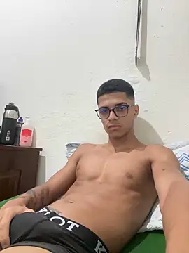 Snapshot of Naka300 chatting on 4, 2, 2025 Naka300 online show from 4, 2, 2025