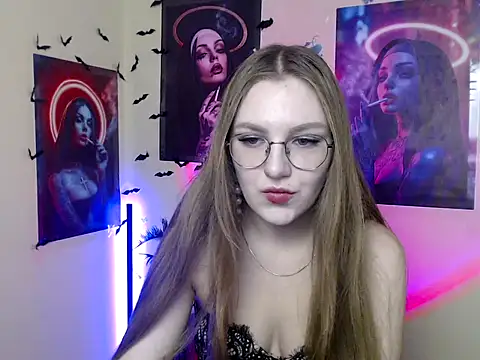 Snapshot of _AlMamiyy_ chatting on 24, 10, 2025  AlMamiyy  online show from 24, 10, 2025