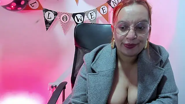 RoxieJackson online show from 25, 10, 2025