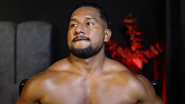 Snapshot of CallumMuscle chatting on 18, 11, 2025 CallumMuscle online show from 18, 11, 2025