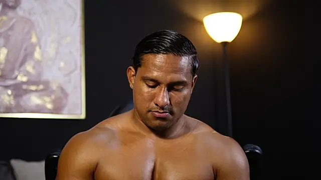 Snapshot of CallumMuscle chatting on 16, 12, 2025 CallumMuscle online show from 16, 12, 2025