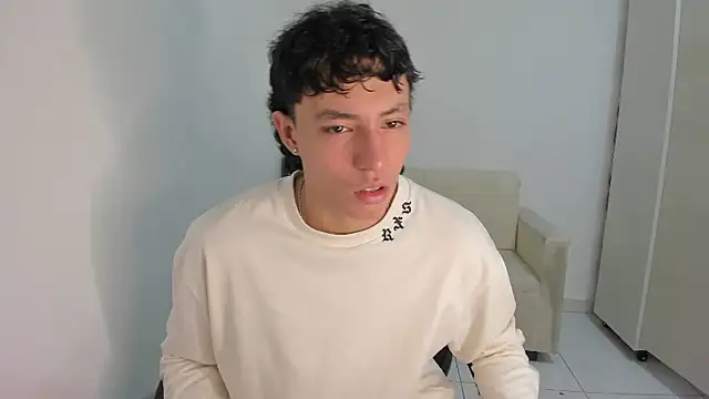 Snapshot of enzo_sloran chatting on 9, 3, 2026 enzo sloran online show from 9, 3, 2026