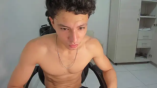 Snapshot of enzo_sloran chatting on 11, 3, 2026 enzo sloran online show from 11, 3, 2026