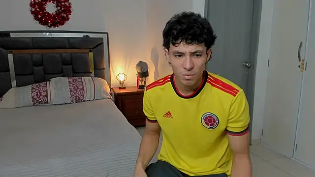 Snapshot of enzo_sloran chatting on 17, 3, 2026 enzo sloran online show from 17, 3, 2026