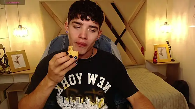 Snapshot of AlejooTwink chatting on 21, 3, 2025 AlejooTwink online show from 21, 3, 2025