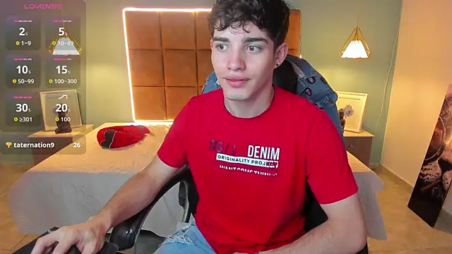 Snapshot of AlejooTwink chatting on 31, 10, 2025 AlejooTwink online show from 31, 10, 2025