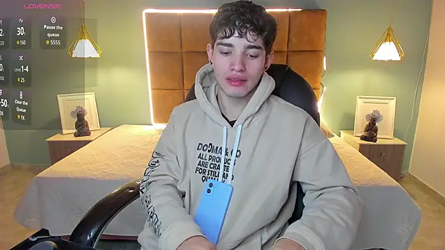 Snapshot of AlejooTwink chatting on 10, 11, 2025 AlejooTwink online show from 10, 11, 2025