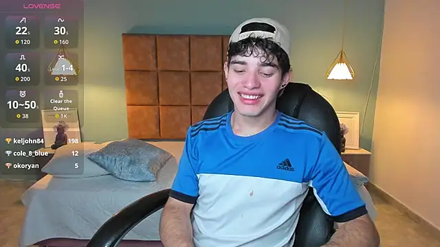 Snapshot of AlejooTwink chatting on 15, 11, 2025 AlejooTwink online show from 15, 11, 2025