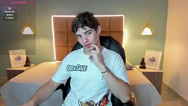 Snapshot of AlejooTwink chatting on 18, 11, 2025 AlejooTwink online show from 18, 11, 2025