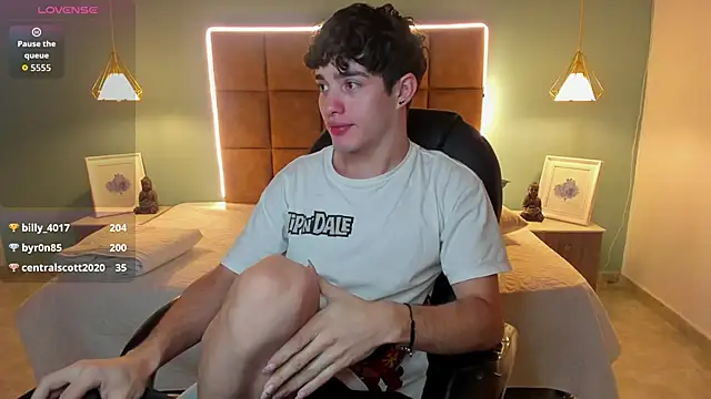 Snapshot of AlejooTwink chatting on 19, 11, 2025 AlejooTwink online show from 19, 11, 2025