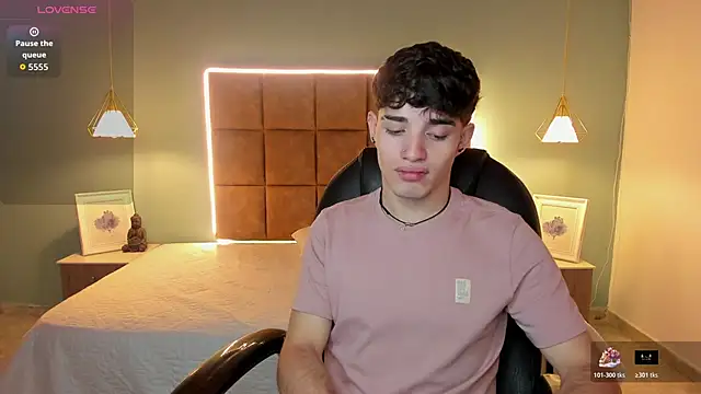 Snapshot of AlejooTwink chatting on 22, 11, 2025 AlejooTwink online show from 22, 11, 2025