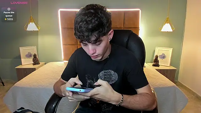 Snapshot of AlejooTwink chatting on 23, 11, 2025 AlejooTwink online show from 23, 11, 2025