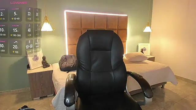 Snapshot of AlejooTwink chatting on 24, 11, 2025 AlejooTwink online show from 24, 11, 2025