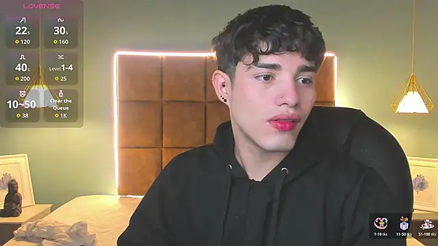 Snapshot of AlejooTwink chatting on 1, 12, 2025 AlejooTwink online show from 1, 12, 2025