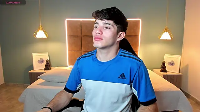 Snapshot of AlejooTwink chatting on 26, 2, 2026 AlejooTwink online show from 26, 2, 2026