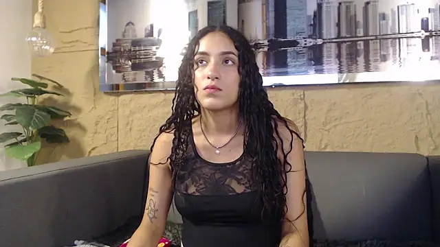 Layla 707 online show from 2, 3, 2026