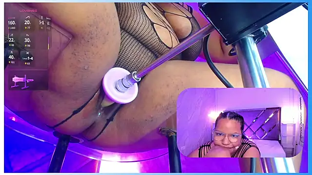 MhiaRey online show from 12, 5, 2026