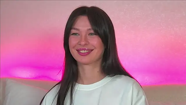 Snapshot of AlexandraBloom chatting on 19, 1, 2025 AlexandraBloom online show from 19, 1, 2025