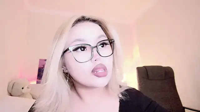 amelia sunlight online show from 19, 12, 2024