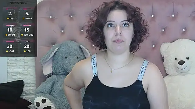 Snapshot of SophiaStarr chatting on 30, 9, 2025 SophiaStarr online show from 30, 9, 2025