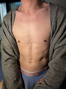 Snapshot of ADilil chatting on 11, 4, 2026 ADilil online show from 11, 4, 2026