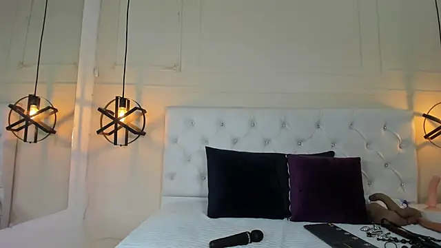 Snapshot of Slut_Milf_ chatting on 11, 2, 2025 Slut Milf  online show from 11, 2, 2025