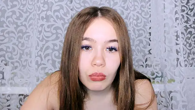 Snapshot of Sara_Kox chatting on 2, 1, 2025 Sara Kox online show from 2, 1, 2025
