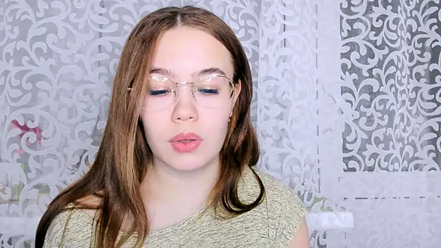 Snapshot of Sara_Kox chatting on 4, 1, 2025 Sara Kox online show from 4, 1, 2025