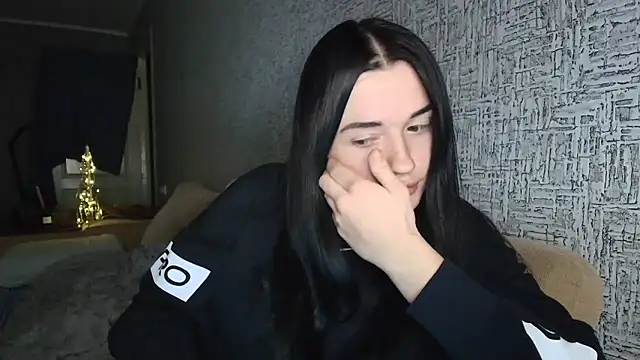 Liana diva online show from 19, 12, 2025