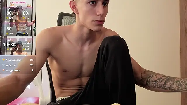 Cristopher23  online show from 3, 12, 2025