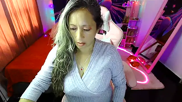 Snapshot of Melanyy_100 chatting on 24, 3, 2026 Melanyy 100 online show from 24, 3, 2026