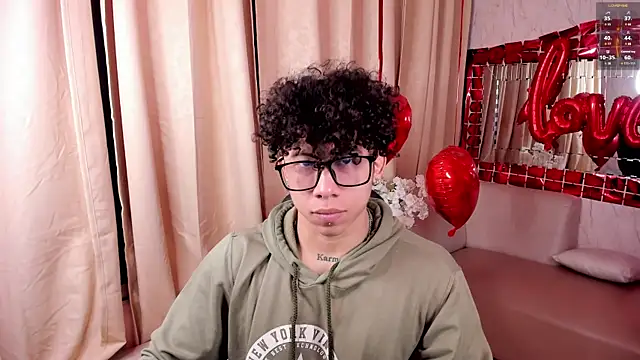 AkazaBoy  online show from 18, 2, 2026