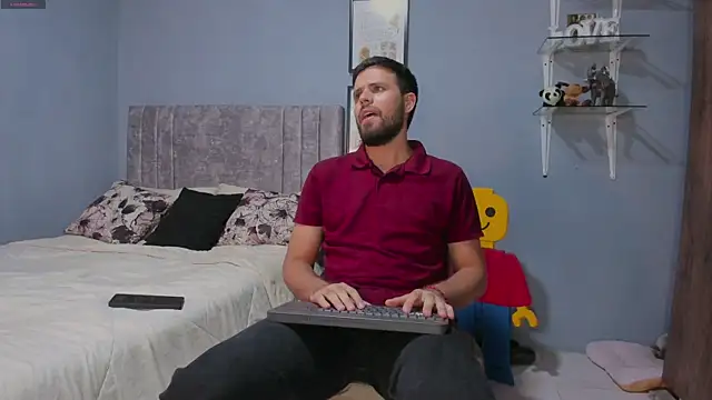 Snapshot of ETHAN_ADAM chatting on 31, 3, 2026 ETHAN ADAM online show from 31, 3, 2026