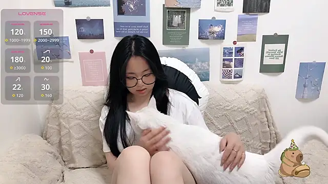 Snapshot of LiLiYbaby chatting on 8, 3, 2026 LiLiYbaby online show from 8, 3, 2026