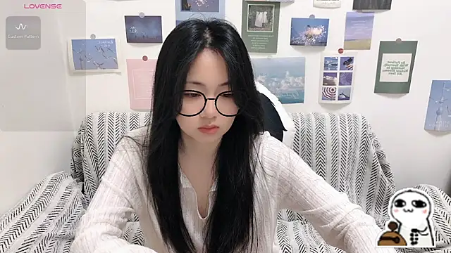 Snapshot of LiLiYbaby chatting on 30, 4, 2026 LiLiYbaby online show from 30, 4, 2026