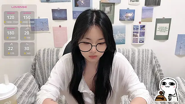 Snapshot of LiLiYbaby chatting on 13, 5, 2026 LiLiYbaby online show from 13, 5, 2026