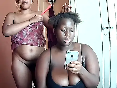 Snapshot of MelaninBear chatting on 29, 12, 2024 MelaninBear online show from 29, 12, 2024