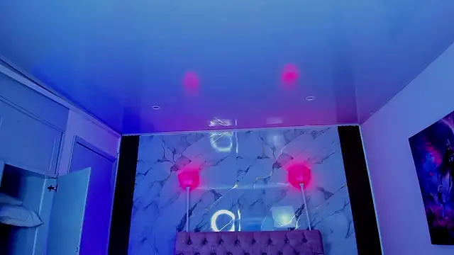 AuroraDiaz online show from 3, 2, 2026