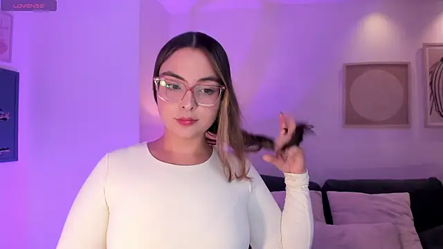 Snapshot of AllisonRogersX chatting on 11, 4, 2026 AllisonRogersX online show from 11, 4, 2026