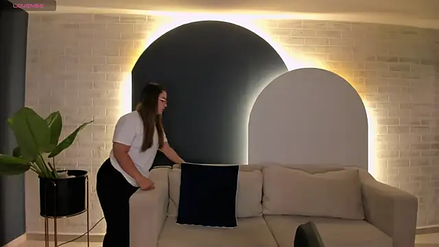 AllisonRogersX online show from 26, 7, 2026