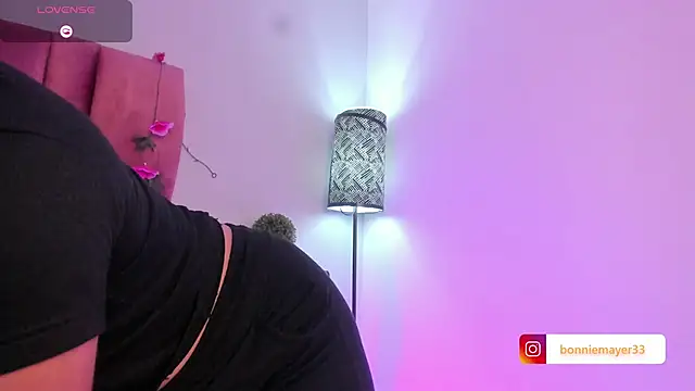 SweetBonniie online show from 6, 2, 2025