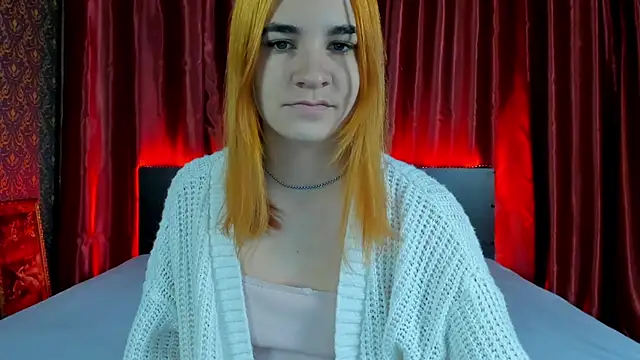  Polly Love  online show from 10, 12, 2024