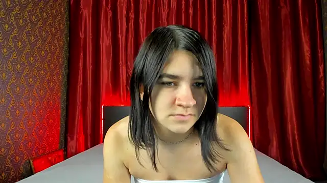  Polly Love  online show from 3, 10, 2025