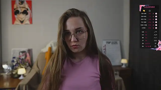 Snapshot of Miatiny chatting on 30, 3, 2026 Miatiny online show from 30, 3, 2026