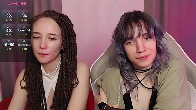 Snapshot of Robin_yourss chatting on 13, 4, 2026 Robin yourss online show from 13, 4, 2026