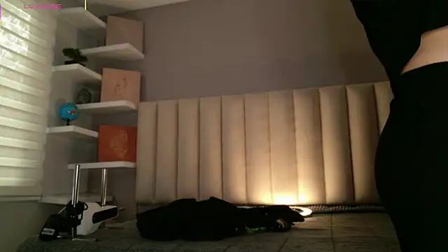 Megan mooree  online show from 10, 2, 2026