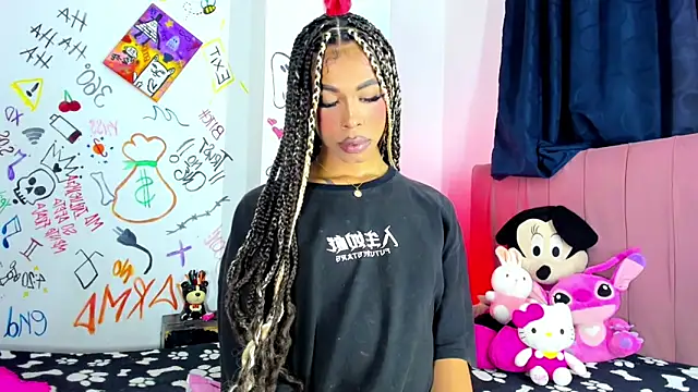 Snapshot of bloom444 chatting on 4, 3, 2026 bloom444 online show from 4, 3, 2026