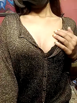 Snapshot of poojaji690 chatting on 15, 12, 2025 poojaji690 online show from 15, 12, 2025