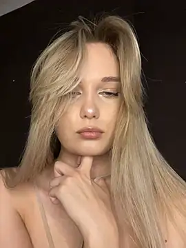 Snapshot of Alisa_Rise chatting on 13, 2, 2025 Alisa Rise online show from 13, 2, 2025