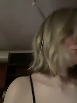 Snapshot of Alisa_Rise chatting on 8, 3, 2025 Alisa Rise online show from 8, 3, 2025